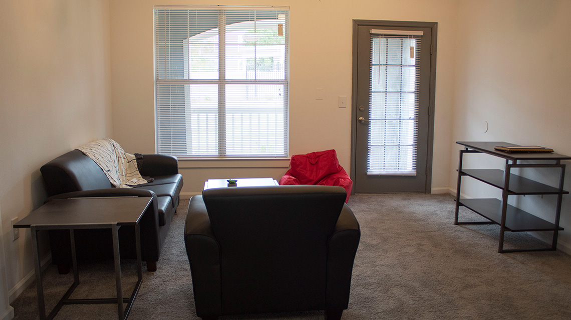 Student Housing in Jacksonville, AL Photos The Pointe at JSU